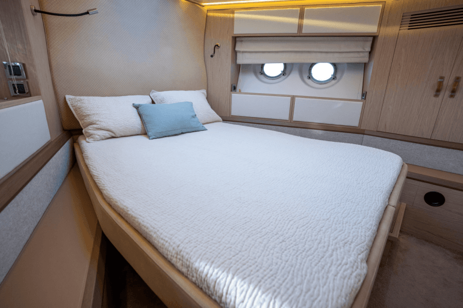 2019 Monte Carlo Yachts MC6