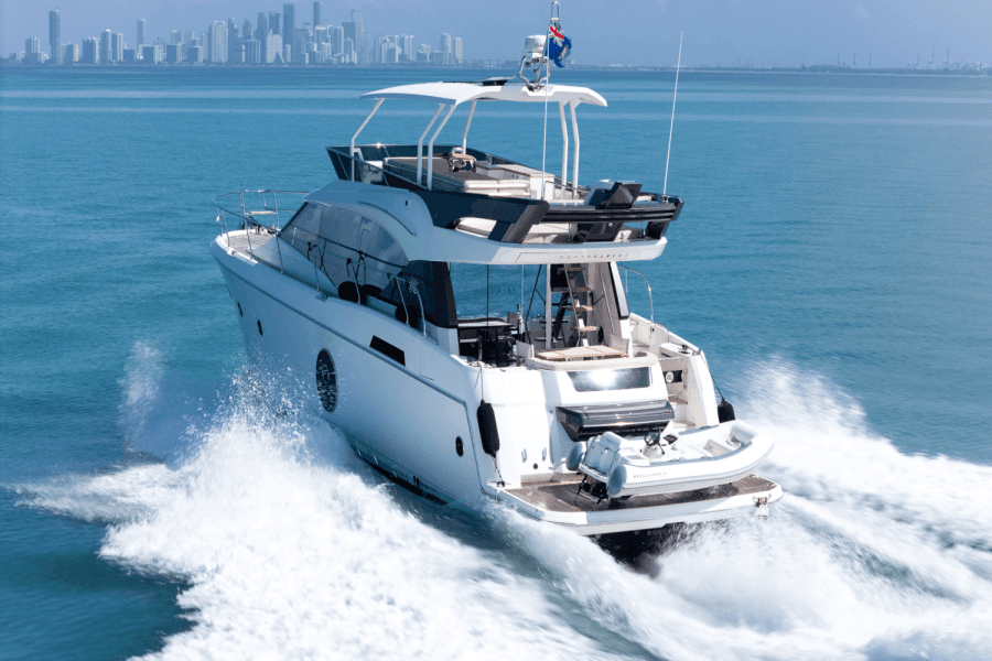 2019 Monte Carlo Yachts MC6