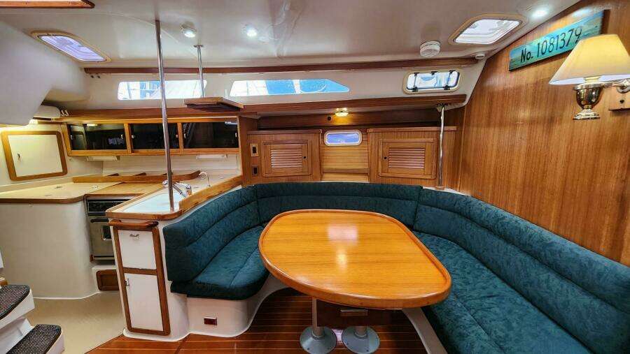 1998 Catalina 42 mark II