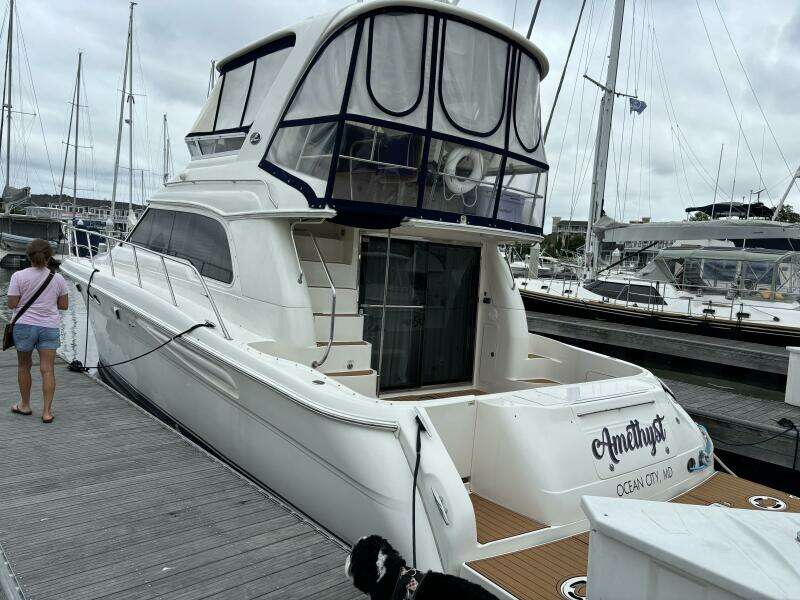 2004 Sea Ray 48 Sedan Bridge