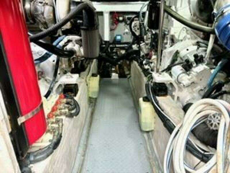 2004 Sea Ray 48 Sedan Bridge