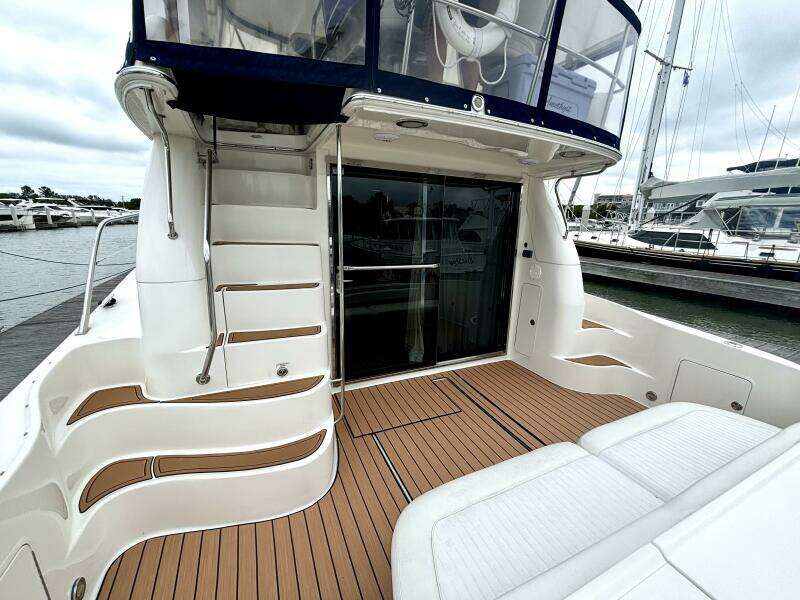 2004 Sea Ray 48 Sedan Bridge