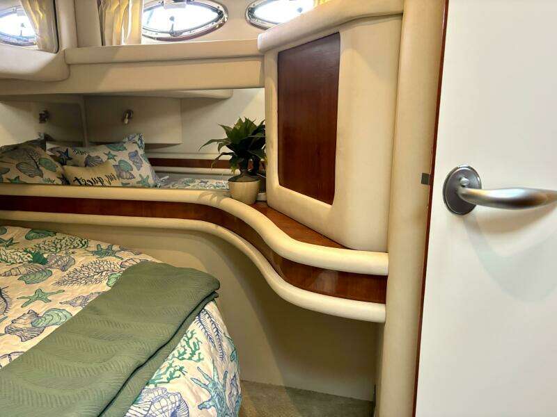 2004 Sea Ray 48 Sedan Bridge