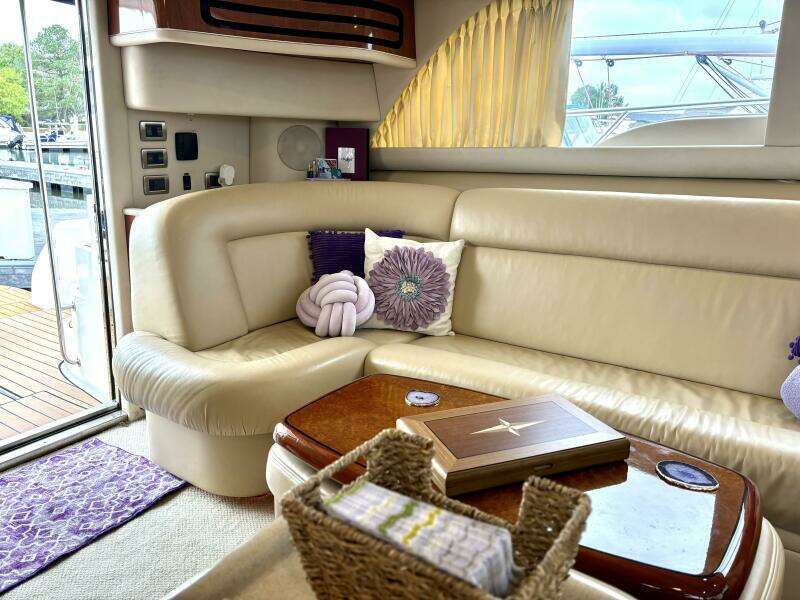 2004 Sea Ray 48 Sedan Bridge