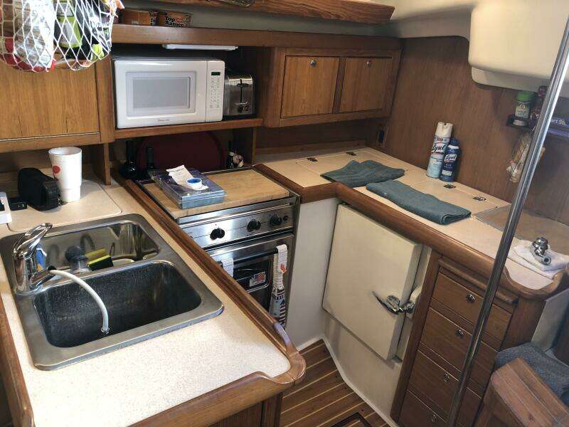2003 Catalina 350