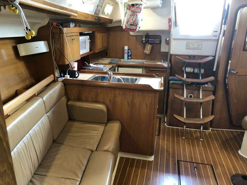 2003 Catalina 350