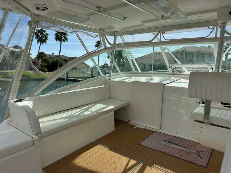 2002 Luhrs Express 36