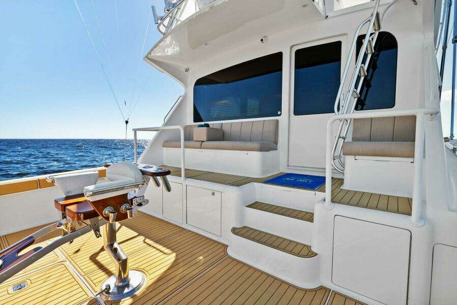 2002 Viking 65 Convertible 'Cajun Queen'