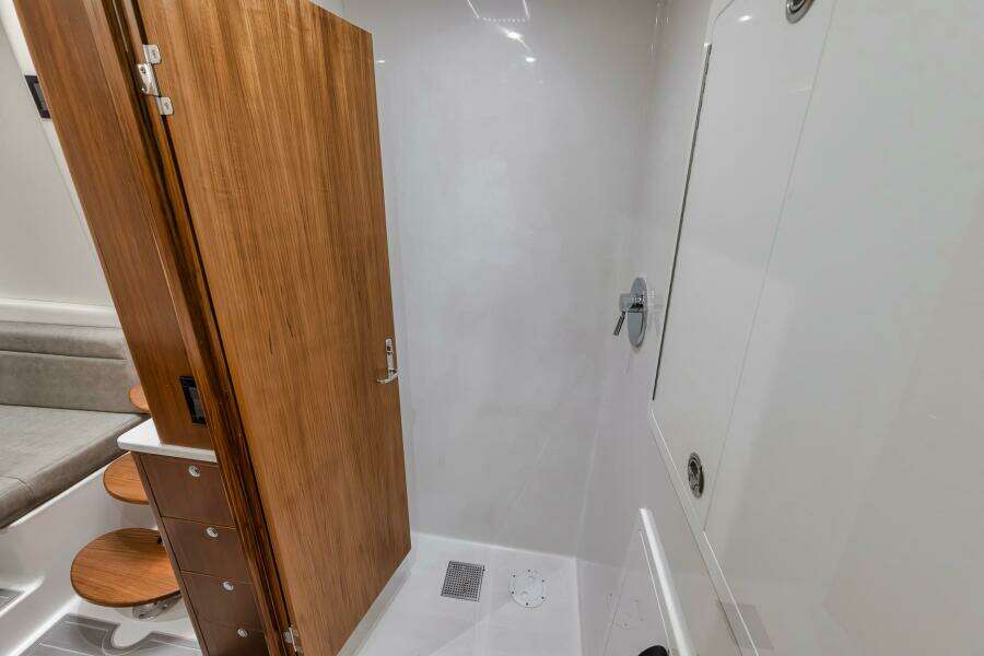 2024 Front Runner 47 CC