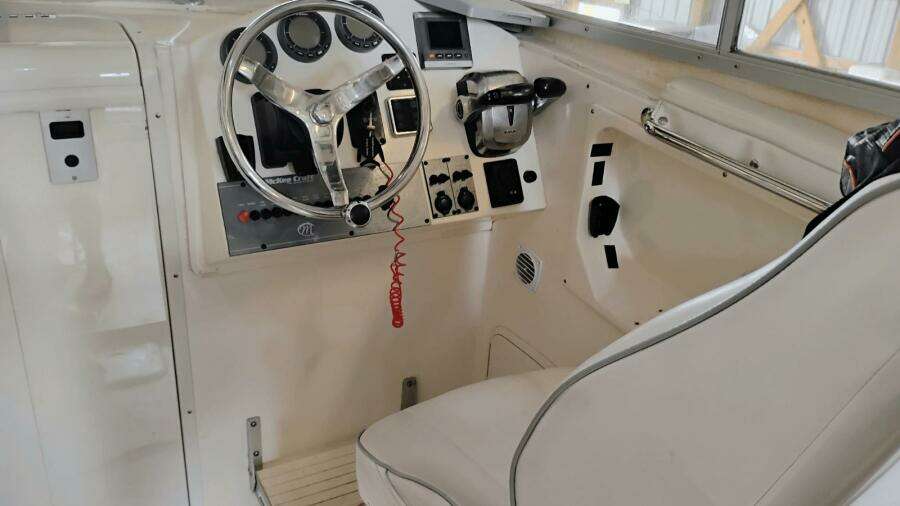 2009 McKee Craft Pilothouse 28