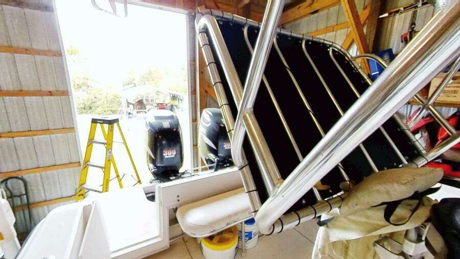 2009 McKee Craft Pilothouse 28