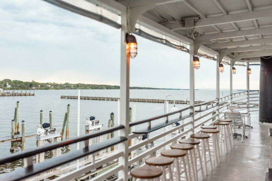 1984 Custom Vinette 99 Paddle Wheel