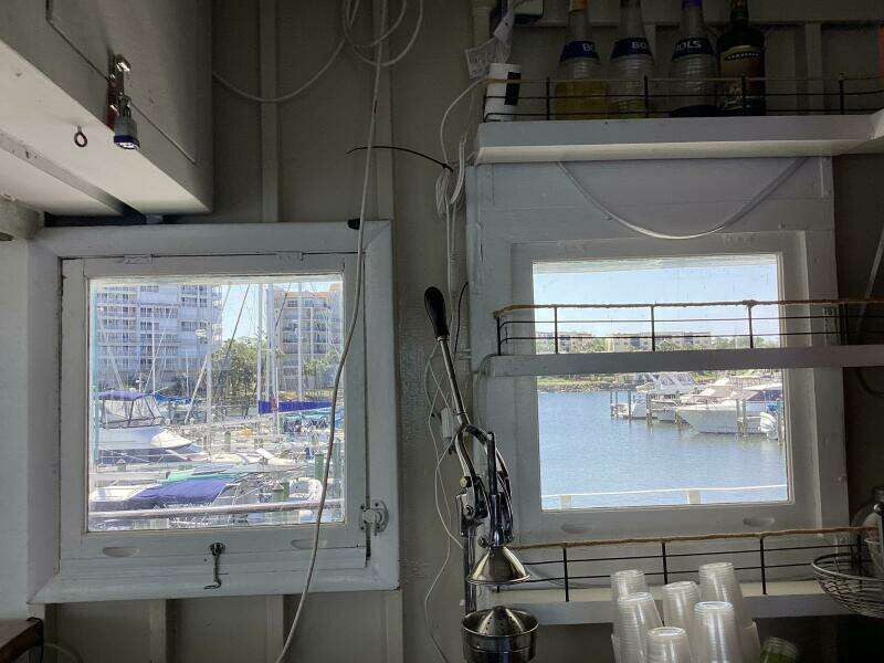 1984 Custom Vinette 99 Paddle Wheel