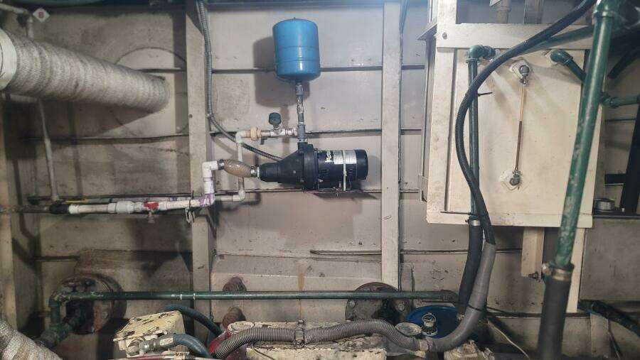 1984 Custom Vinette 99 Paddle Wheel