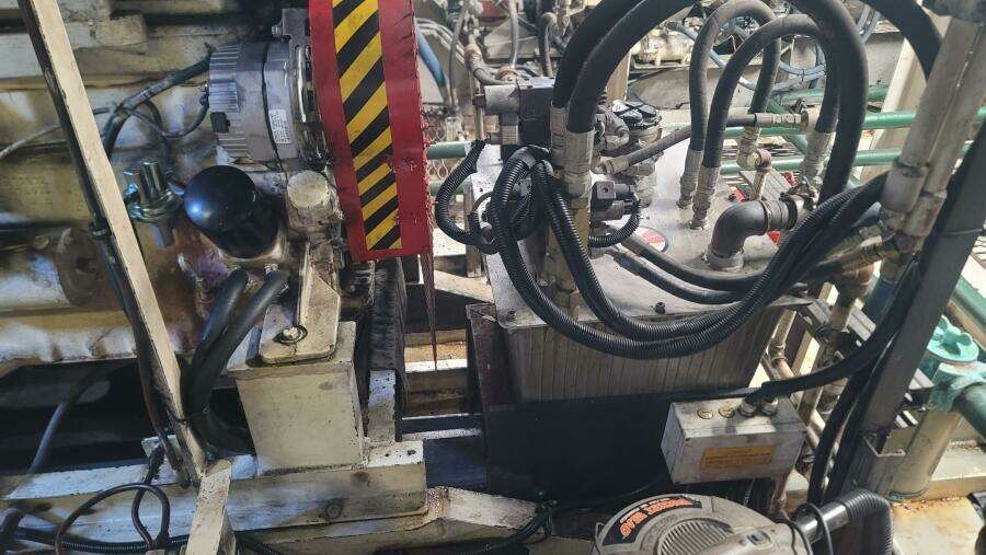 1984 Custom Vinette 99 Paddle Wheel