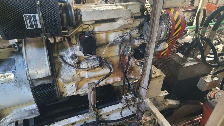 1984 Custom Vinette 99 Paddle Wheel