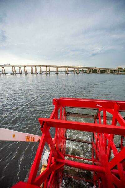 1984 Custom Vinette 99 Paddle Wheel