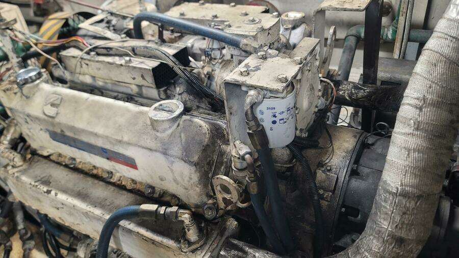 1984 Custom Vinette 99 Paddle Wheel