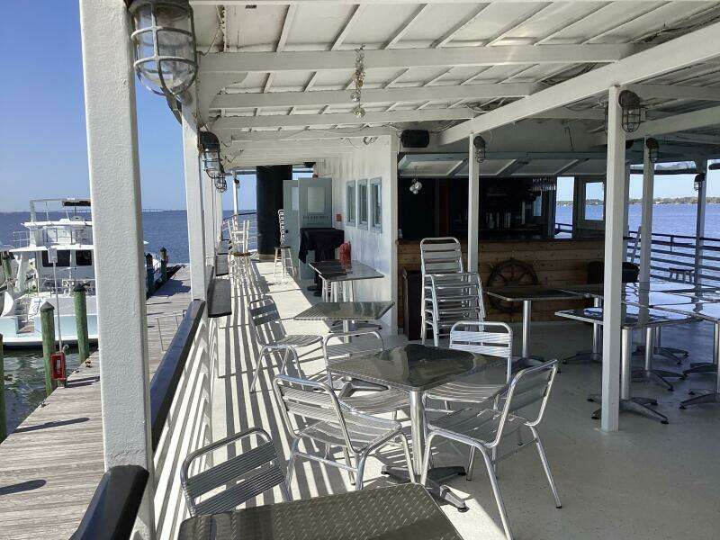 1984 Custom Vinette 99 Paddle Wheel