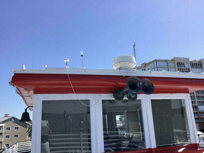 1984 Custom Vinette 99 Paddle Wheel