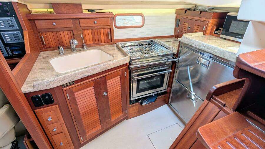 2019 Island Packet 349