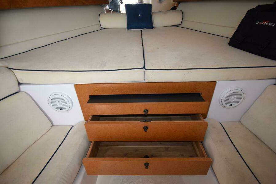 2005 Donzi 38 ZSF