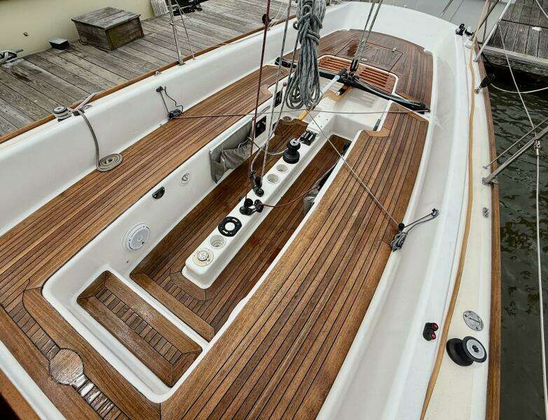 2009 e Sailing Yachts e Sailing Yachts e33