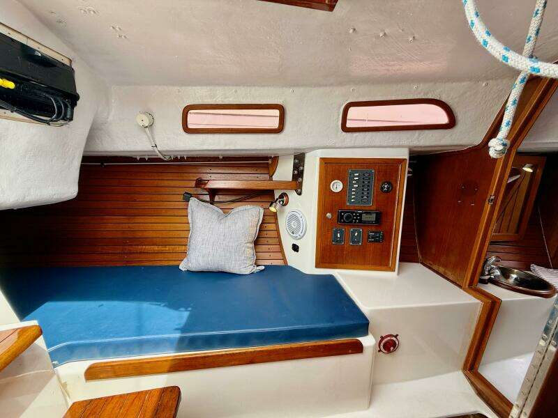 2009 e Sailing Yachts e Sailing Yachts e33