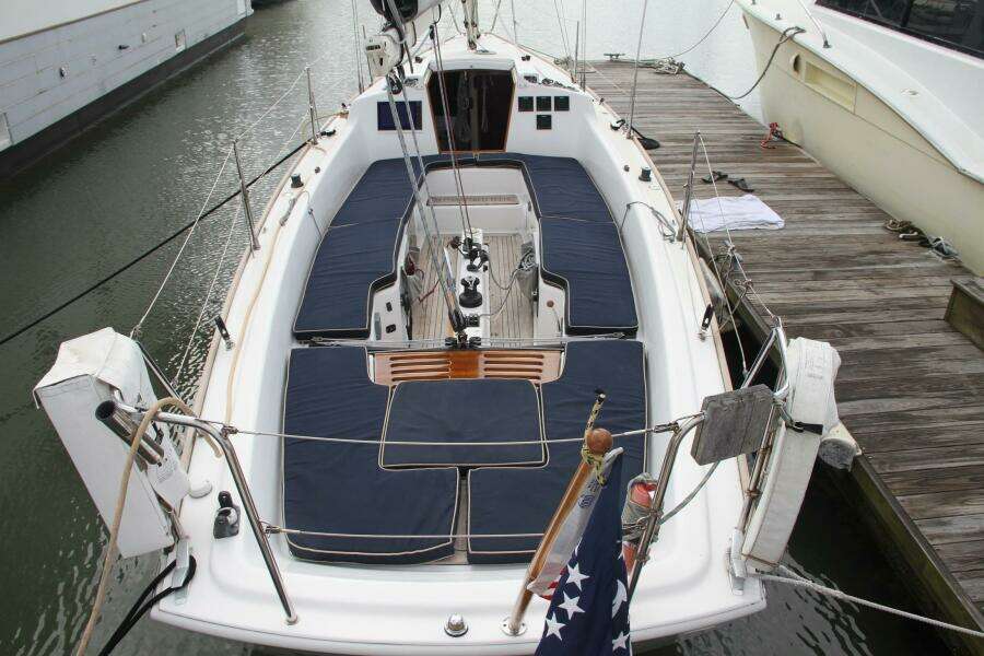 2009 e Sailing Yachts e Sailing Yachts e33