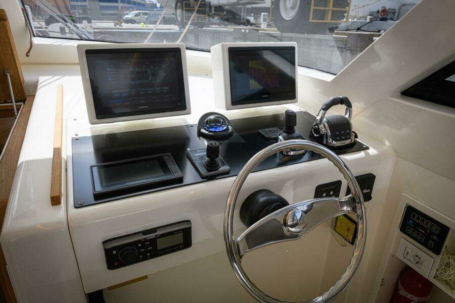 2025 Toy Marine 51 Fly