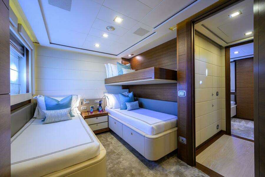 Guest Starboard Aft Stateroom