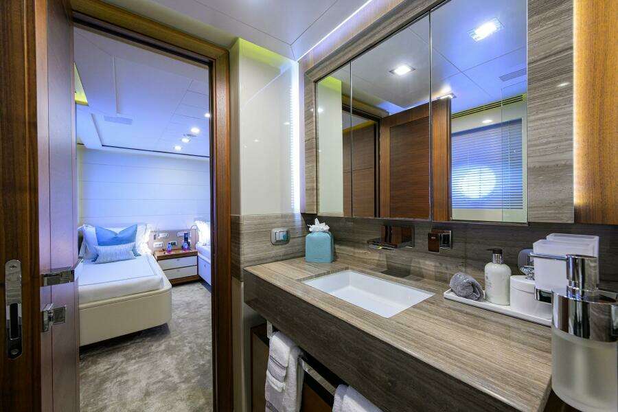 Guest Starboard Aft Stateroom