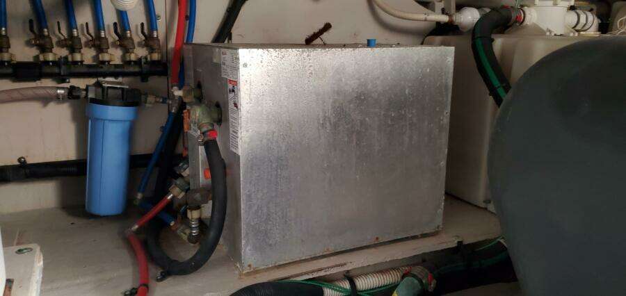 2012 Sea Ray 450 Sedan Bridge