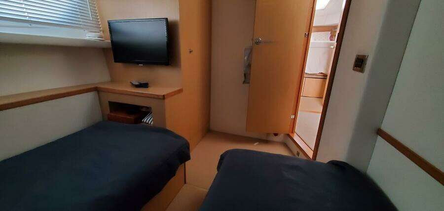 2012 Sea Ray 450 Sedan Bridge