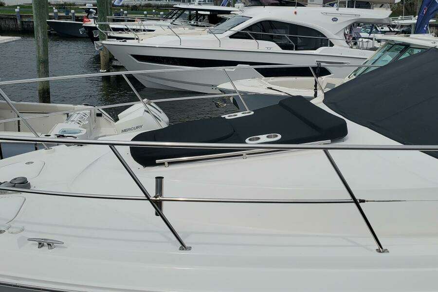 2012 Sea Ray 450 Sedan Bridge
