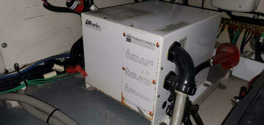 2012 Sea Ray 450 Sedan Bridge