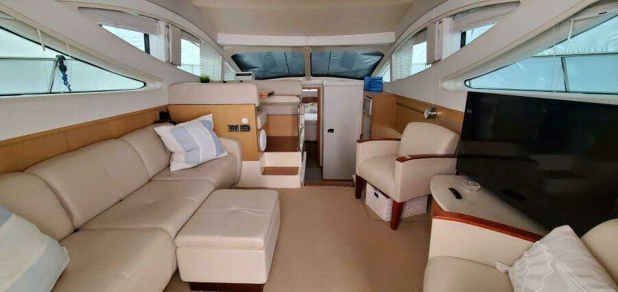 2012 Sea Ray 450 Sedan Bridge