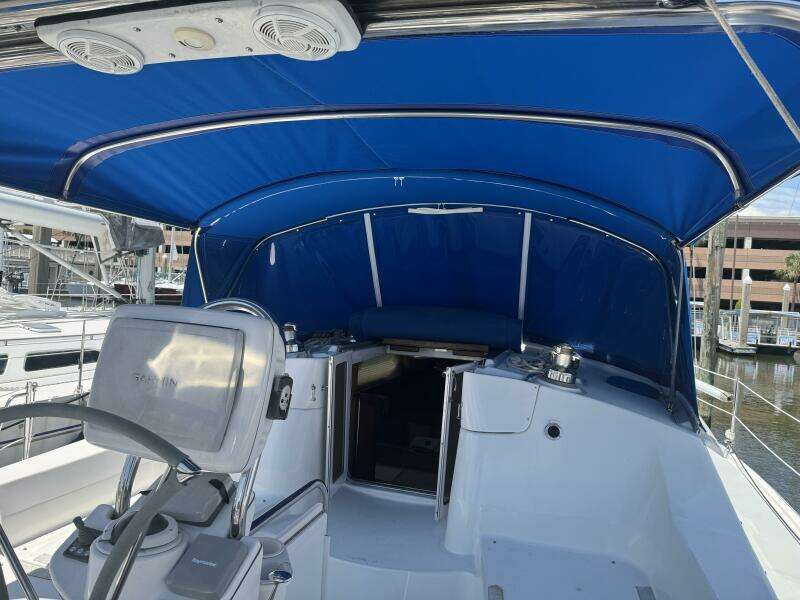 2007 Hunter Deck Salon