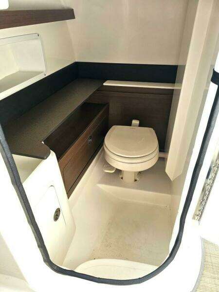 2018 Sea Ray 290 SDX