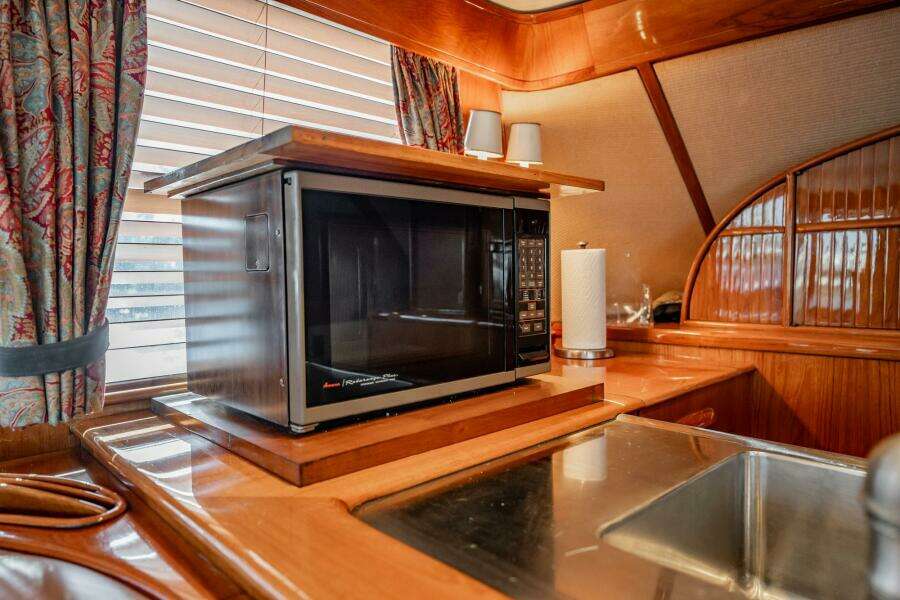 1983 Rybovich 55 Convertible