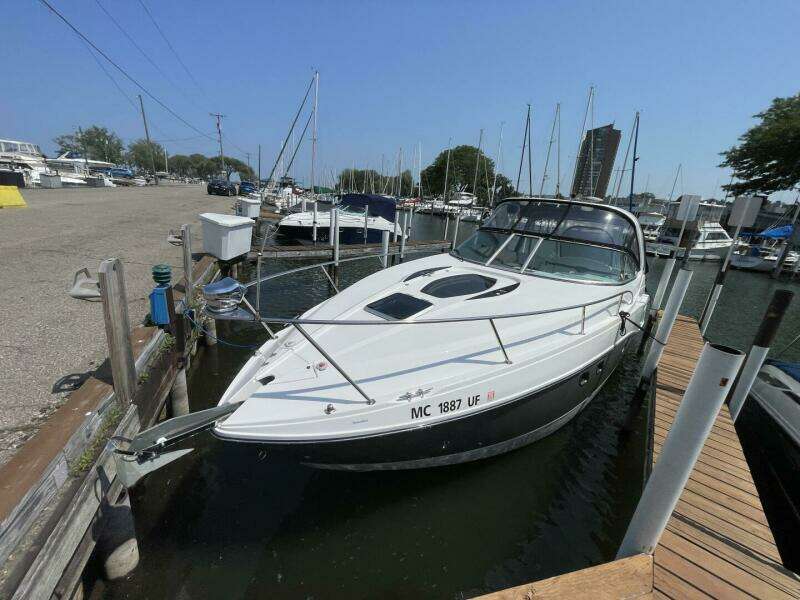 2013 Rinker 310 Express Cruiser