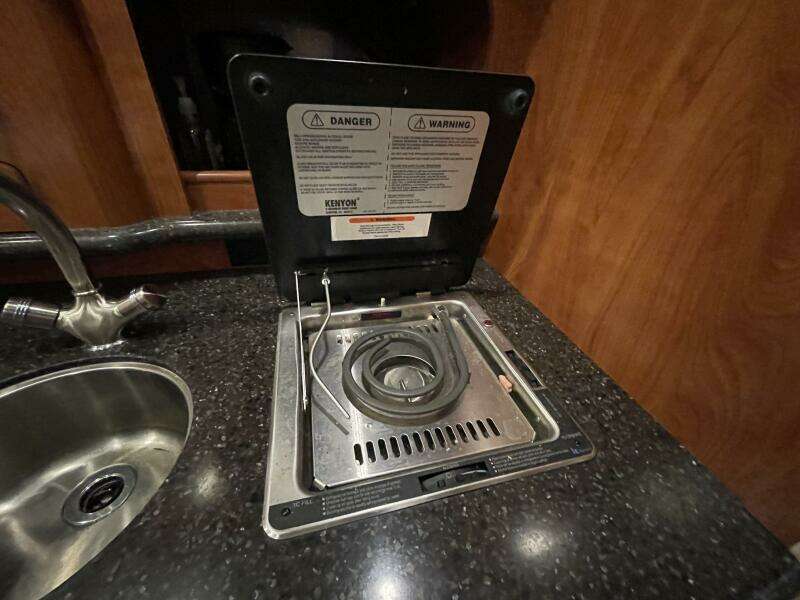 2013 Rinker 310 Express Cruiser