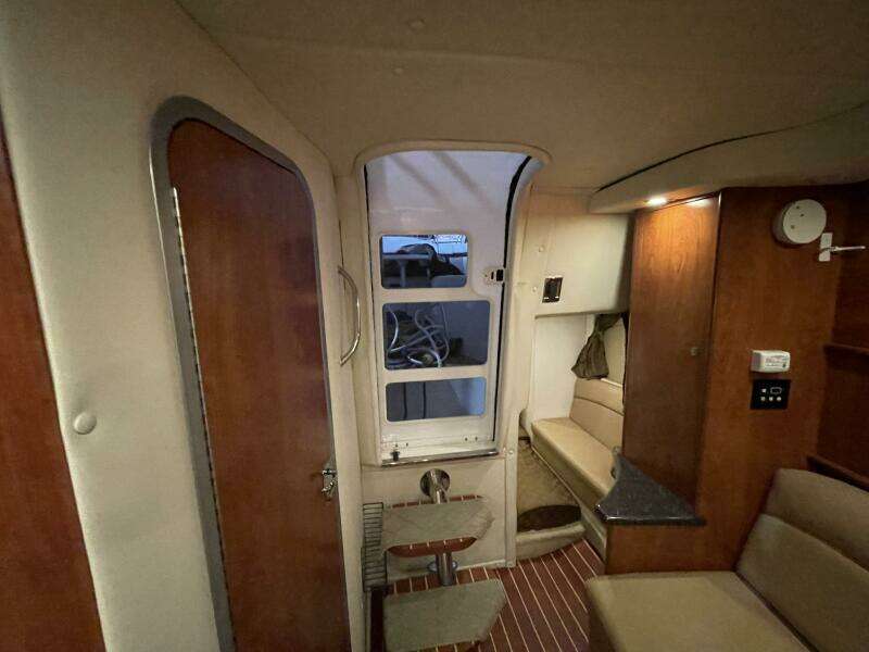 2013 Rinker 310 Express Cruiser