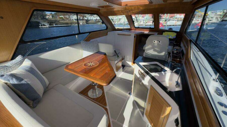 2022 True North 34 Outboard Express