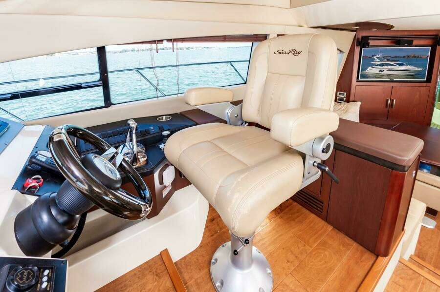 2015 Sea Ray 510 Fly