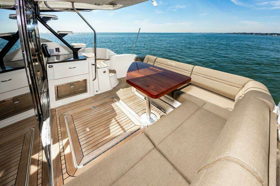 2015 Sea Ray 510 Fly