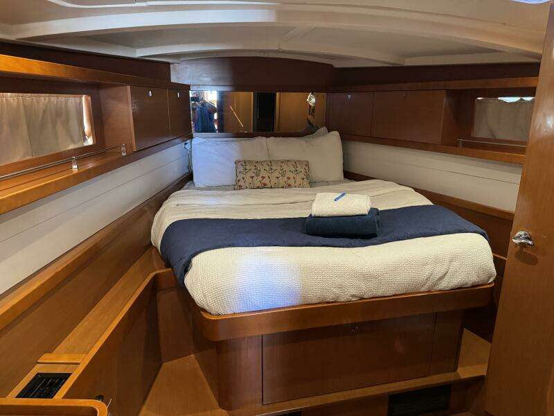 2016 Beneteau Oceanis 45