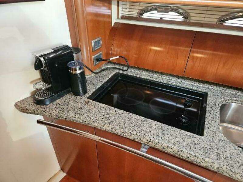 2005 Sea Ray 500 Sundancer