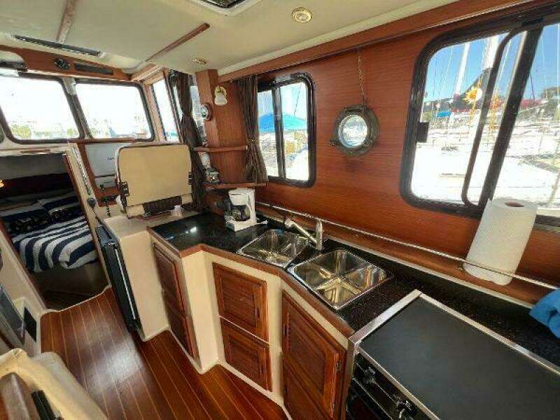 2011 Ranger Tugs R-29