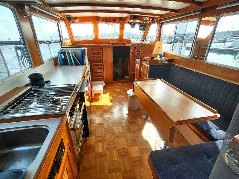 1981 Cheoy Lee 35 Sedan Trawler